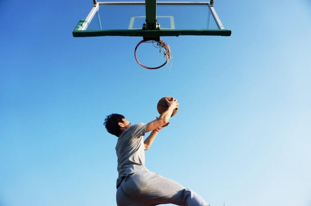 basketball dunk